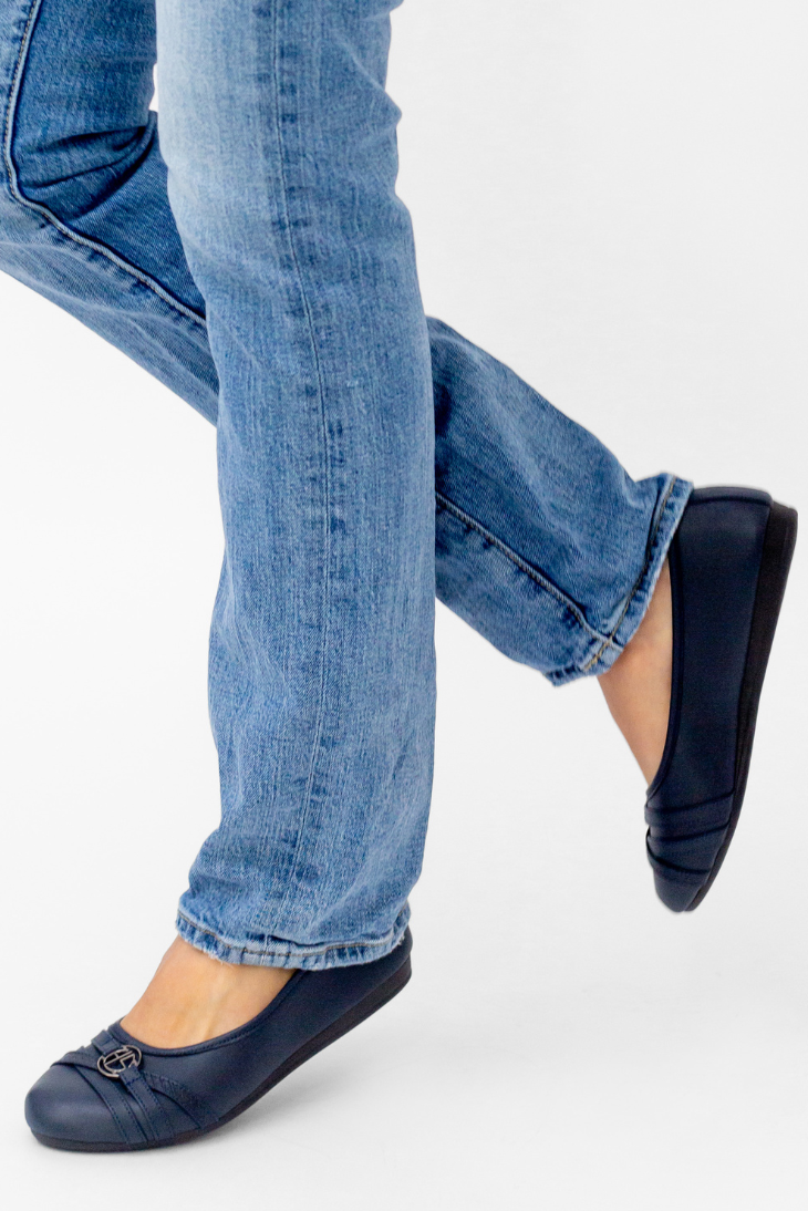 Round Toe Ornament Strap Ballet Flats (Alina)