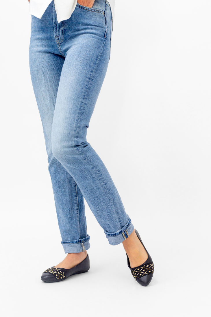 Almond Toe Diamond Band Flats (Palmer)