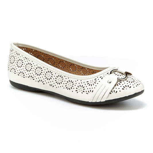 Round Toe Cut Out O-Ring Band Flats (Giovana)
